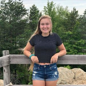 Meet your Posher, Abby